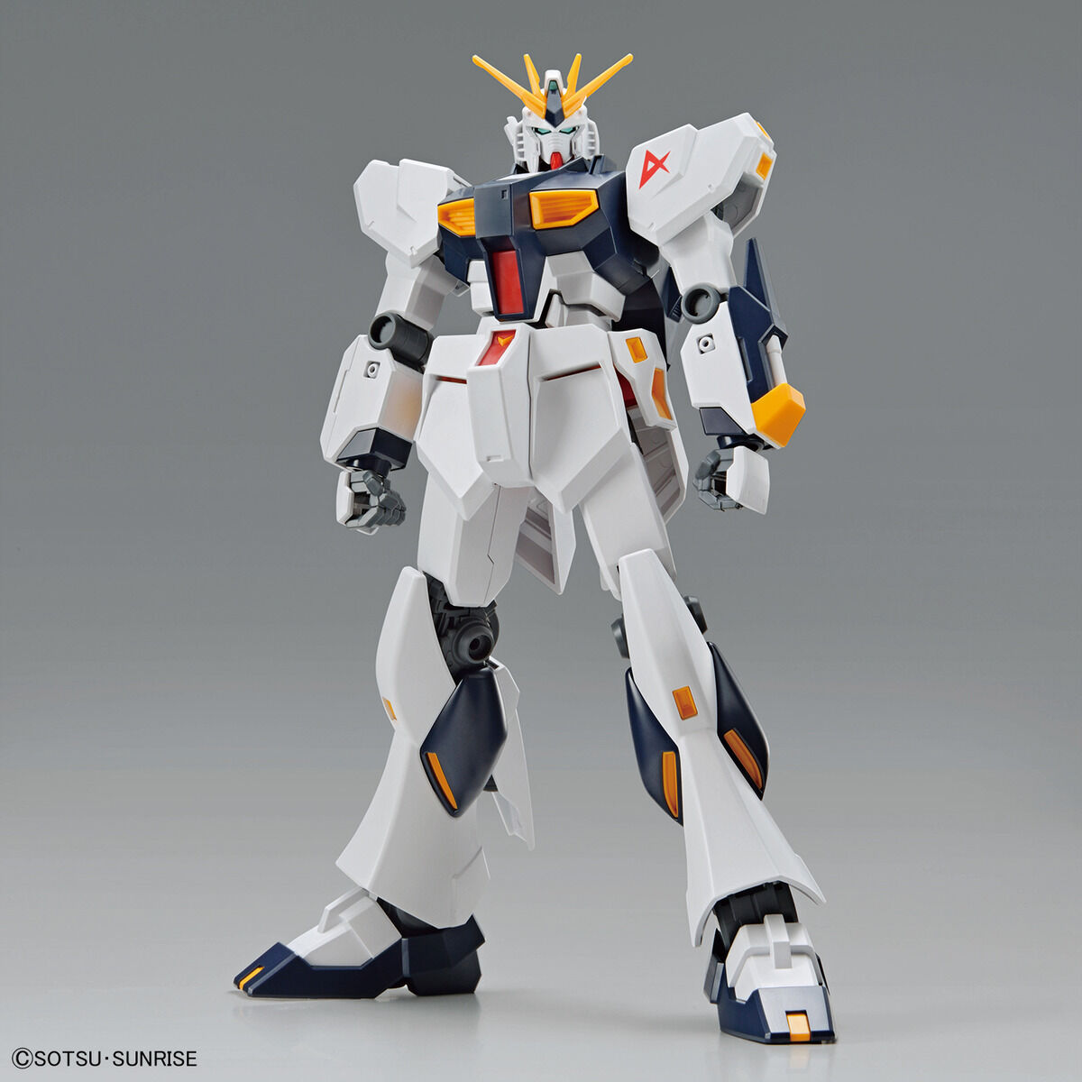 EG #03 ν Gundam (Nu Gundam) - Image 2