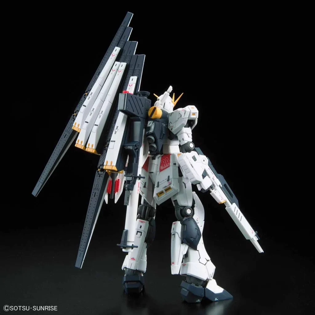 RG #32 ν Gundam (Nu Gundam)