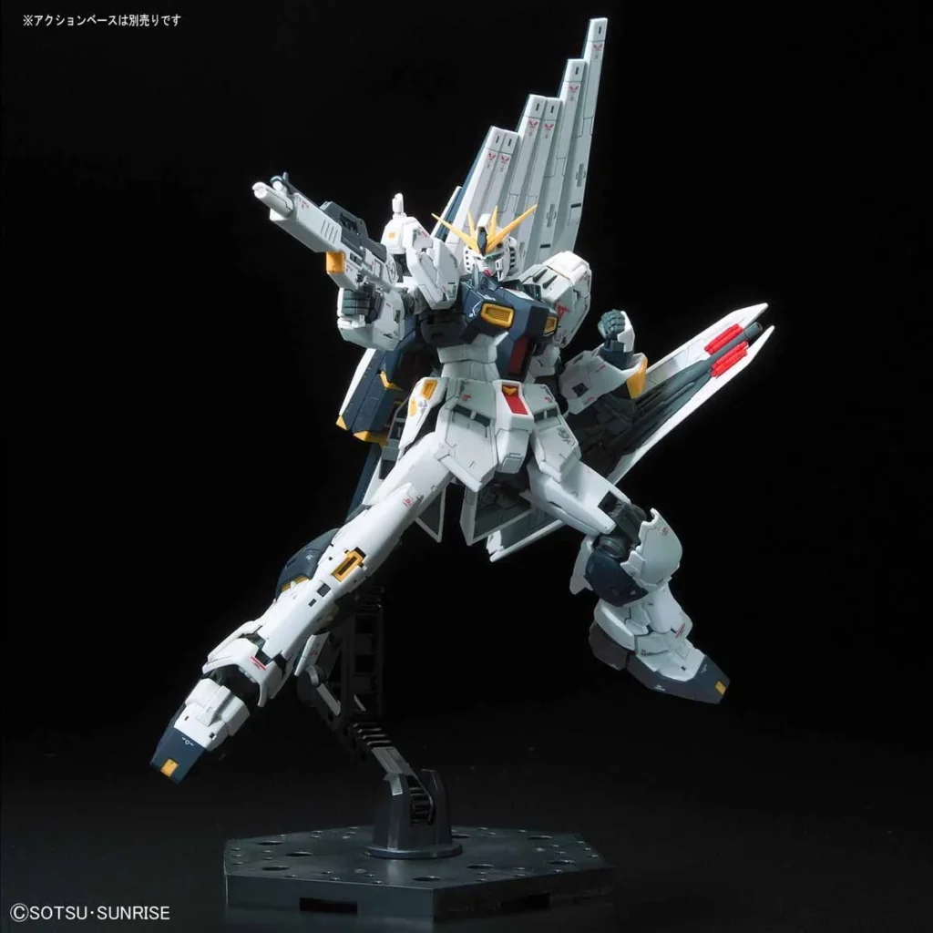 RG #32 ν Gundam (Nu Gundam)