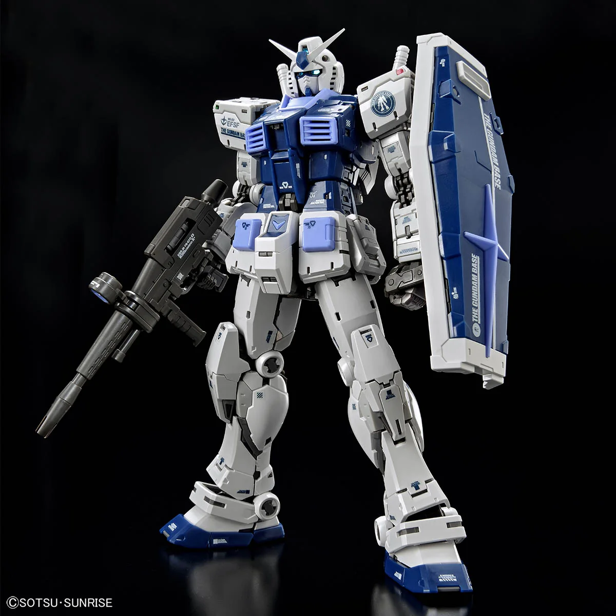 RG Gundam Base Limited RX-78-2 Gundam Ver.2.0 [Gundam Base Color] - Image 1