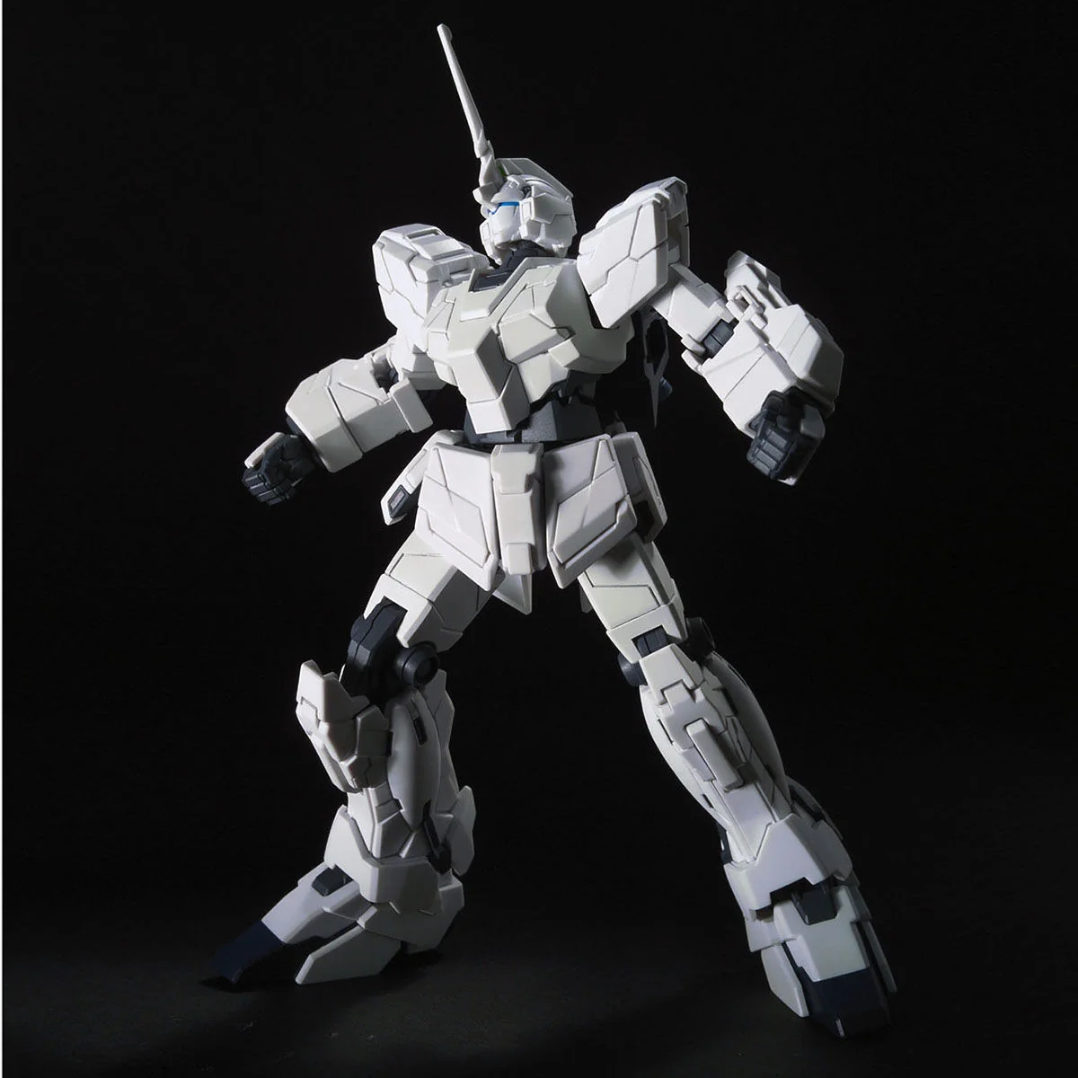 HGUC #101 Unicorn Gundam (Unicorn Mode) - Image 5